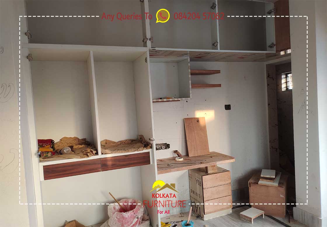 9 ft by 9ft wardrobe with study table & mirror